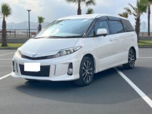 平成27年　 トヨタ　エスティマ 　114000㌔