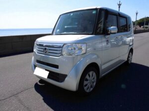 平成27年 　ホンダ　N-BOX　G　60000㌔