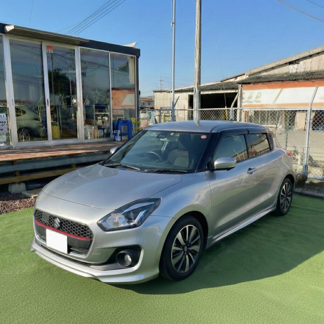 令和１年 スズキ　スイフト　1.0ＲＳｔ　　５６０００㌔