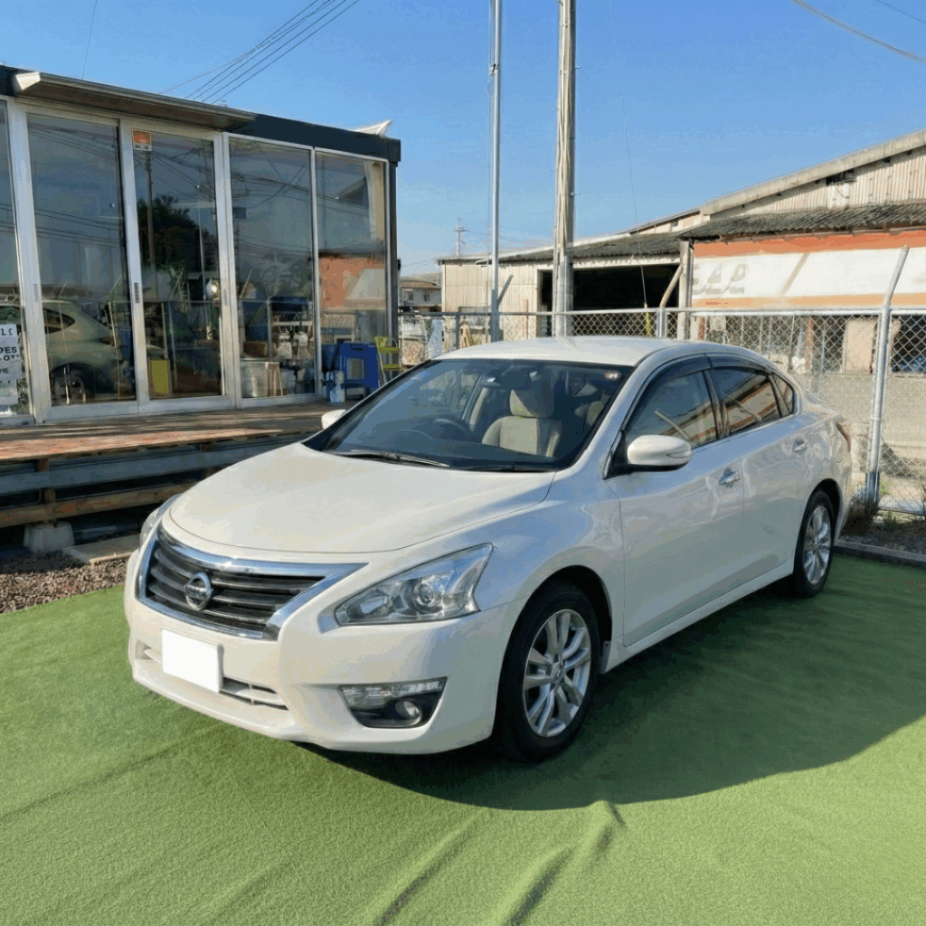 　平成28年 日産　ティアナ　XLﾅﾋﾞAVMﾊﾟｯｹｰｼﾞ　　７５０００㌔