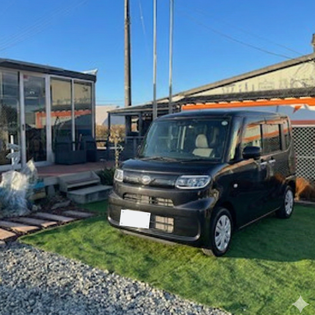 令和7年 ダイハツ　タント　X　　3900㌔