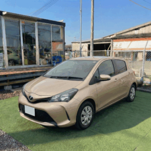 平成26年 トヨタ　ヴィッツ　1.0F　　35000㌔