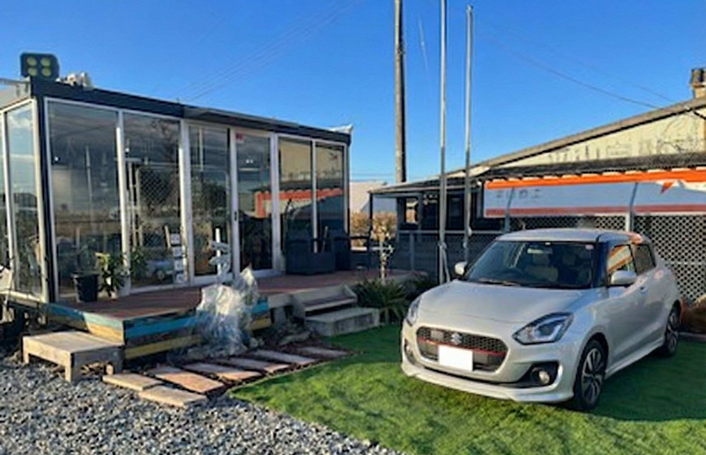 令和１年 スズキ　スイフト　1.0ＲＳｔ　　５６０００㌔