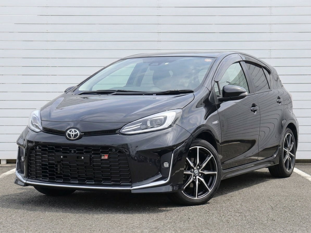 令和5年　トヨタ　アクア　GRｽﾎﾟｰﾂ純正ﾃﾞｨｽﾌﾟﾚｲﾅﾋﾞTV全方位ｶﾒﾗBSM 　16000㌔