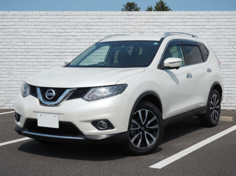 信用回復ローン 日産 エクストレイル ﾓｰﾄﾞ・ﾌﾟﾚﾐｱ ｴﾏｰｼﾞｪﾝｼｰﾌﾞﾚｰｷﾊﾟｯｹｰｼﾞ 平成28年 パールホワイト CM-0192